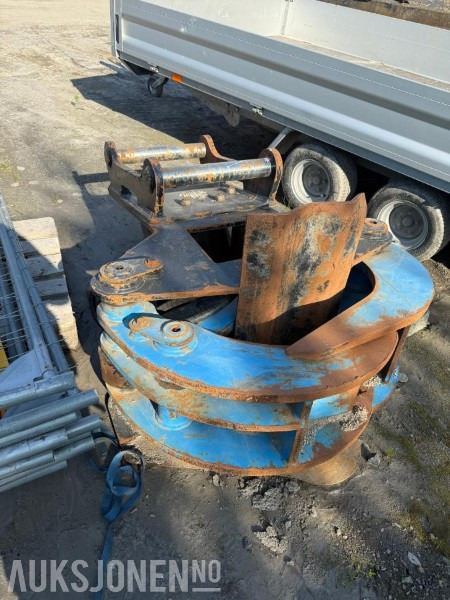 2020 Trekutter med S-70 feste - Accessoire pour Engins de chantier: photos 2 2020 Trekutter med S-70 feste - Accessoire pour Engins de chantier: photos 2