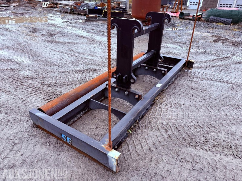 2021 Planeringsbjølke 6742/5/1 Volvo BM feste - 3000 mm bredde - Accessoire pour Engins de chantier: photos 3 2021 Planeringsbjølke 6742/5/1 Volvo BM feste - 3000 mm bredde - Accessoire pour Engins de chantier: photos 3