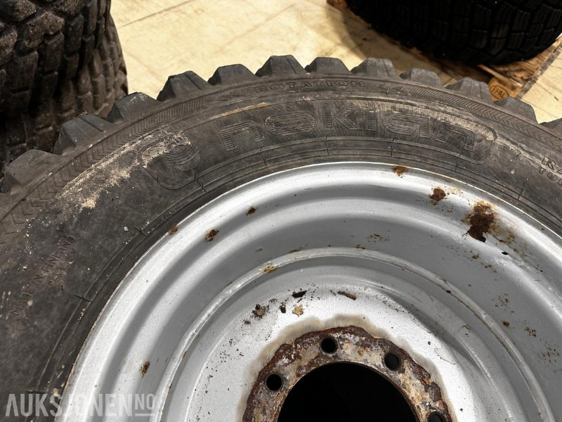 Nokian Tri 2 420/65 R24 dekk sett på felg til Lundberg 5200 LSE - Accessoire pour Engins de chantier: photos 4 Nokian Tri 2 420/65 R24 dekk sett på felg til Lundberg 5200 LSE - Accessoire pour Engins de chantier: photos 4