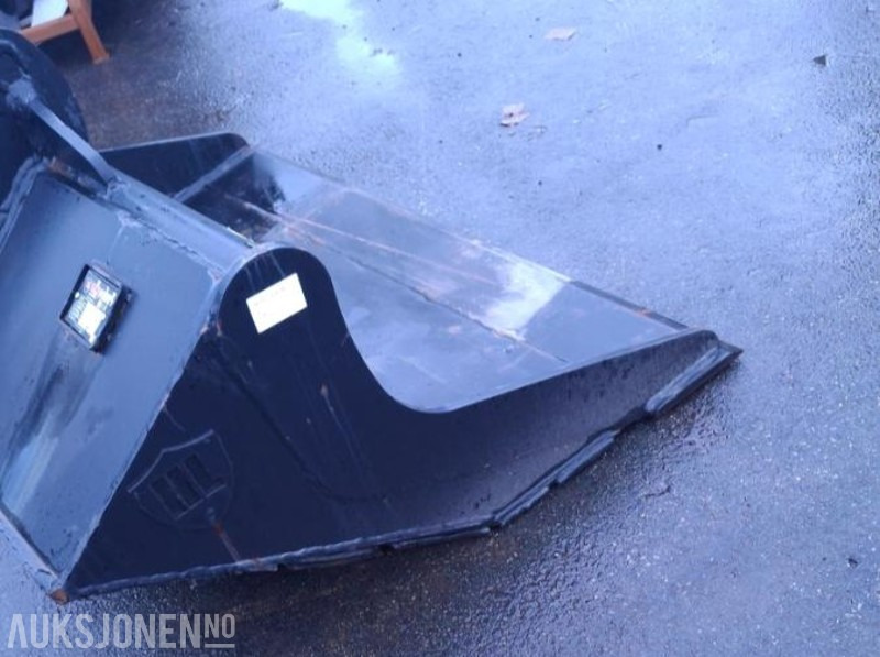 S45 Fast pusseskuff for 6-8 tonn - Ingen minstepris - Accessoire pour Engins de chantier: photos 2 S45 Fast pusseskuff for 6-8 tonn - Ingen minstepris - Accessoire pour Engins de chantier: photos 2