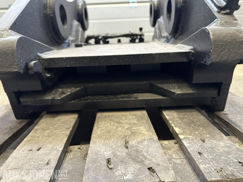 UBRUKT Götene Hydraulisk HK-feste G90 - Accessoire pour Engins de chantier: photos 2 UBRUKT Götene Hydraulisk HK-feste G90 - Accessoire pour Engins de chantier: photos 2