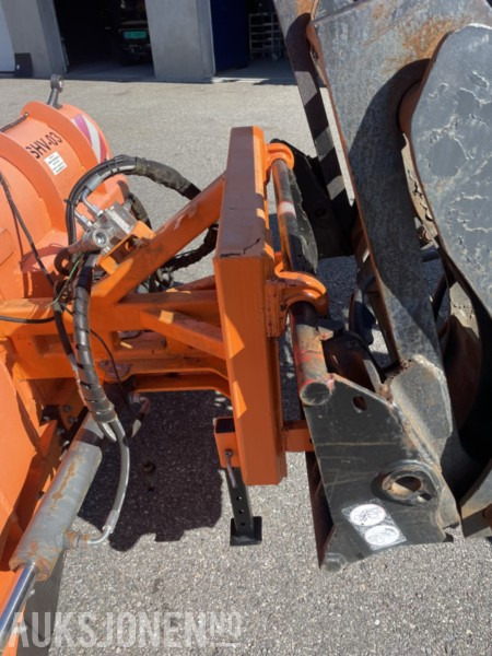 Vikeplog 2100 | Trima-feste | Gummislaps - Accessoire pour Engins de chantier: photos 3 Vikeplog 2100 | Trima-feste | Gummislaps - Accessoire pour Engins de chantier: photos 3