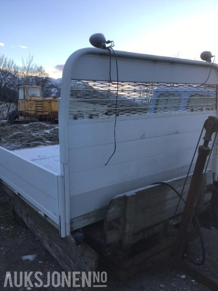 Aluminiumskasse - stått på Iveco L = 330 cm b = 235 cm - Camion: photos 2 Aluminiumskasse - stått på Iveco L = 330 cm b = 235 cm - Camion: photos 2