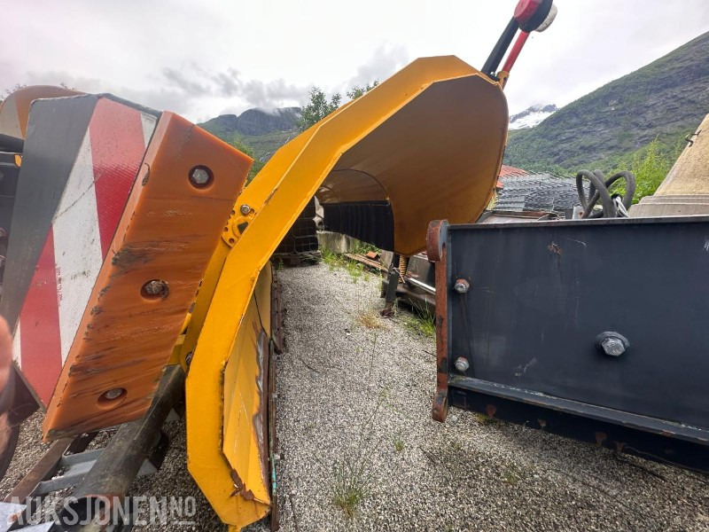 Øveraasen Odin Vendbar plog med slapseskjær - Camion: photos 3 Øveraasen Odin Vendbar plog med slapseskjær - Camion: photos 3