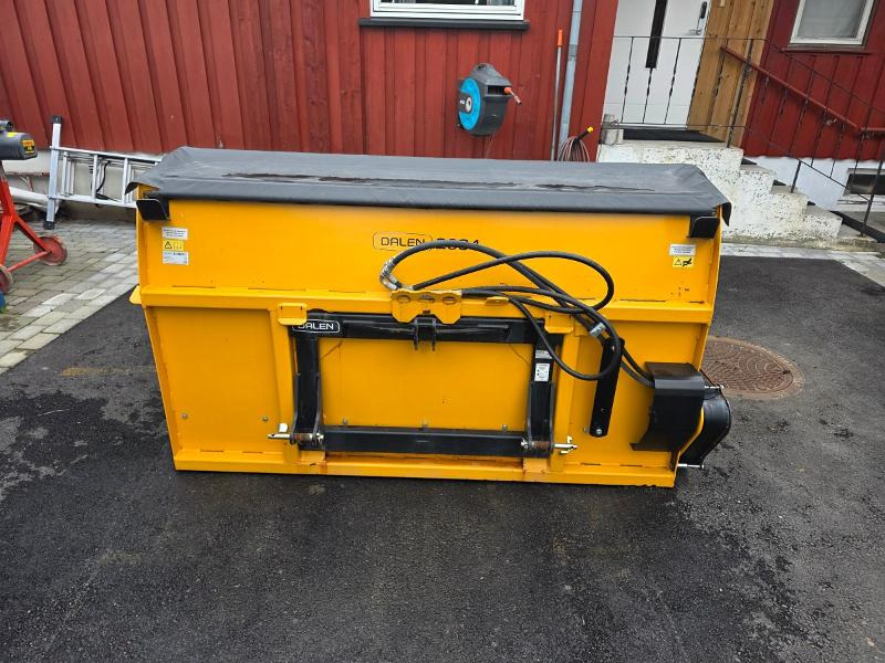 Dalen 2034-U sandstrøer - Hydraulisk - 2 meter strøbredde - 1300 liter - Matériel de chantier: photos 4 Dalen 2034-U sandstrøer - Hydraulisk - 2 meter strøbredde - 1300 liter - Matériel de chantier: photos 4