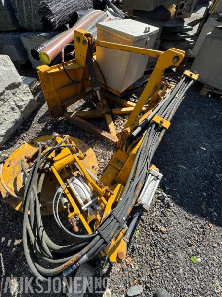 Feiekost til traktor/lastebil - Matériel de chantier: photos 2 Feiekost til traktor/lastebil - Matériel de chantier: photos 2