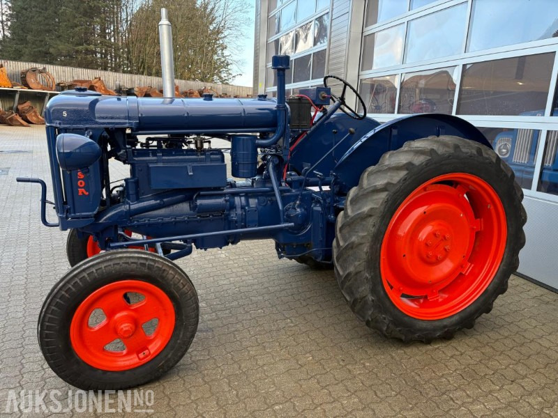 Ford Fordson-Stegamajor E27N - Tracteur agricole: photos 3 Ford Fordson-Stegamajor E27N - Tracteur agricole: photos 3