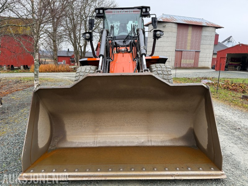 Hitachi ZW 160PL7 LSD - BM120, skuff m/bolton, hydr. gaffler - Pelle: photos 2 Hitachi ZW 160PL7 LSD - BM120, skuff m/bolton, hydr. gaffler - Pelle: photos 2