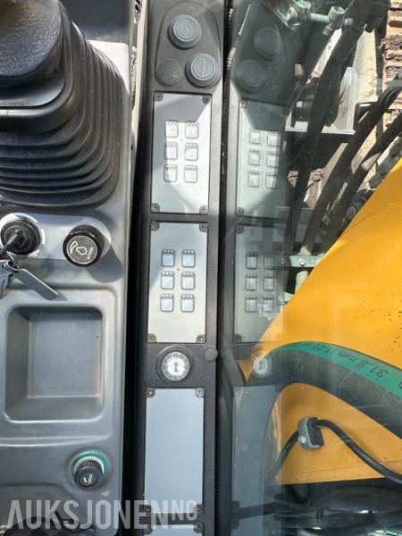 Pelle Liebherr R914 STD Compact Litronic Beltegraver - 2932 Timer - Sentralsmøring - Novatron 3D GPS - Kamera - 4 Skuffer: photos 17