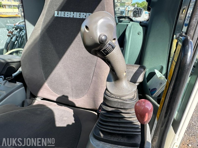 Pelle Liebherr R914 STD Compact Litronic Beltegraver - 2932 Timer - Sentralsmøring - Novatron 3D GPS - Kamera - 4 Skuffer: photos 14