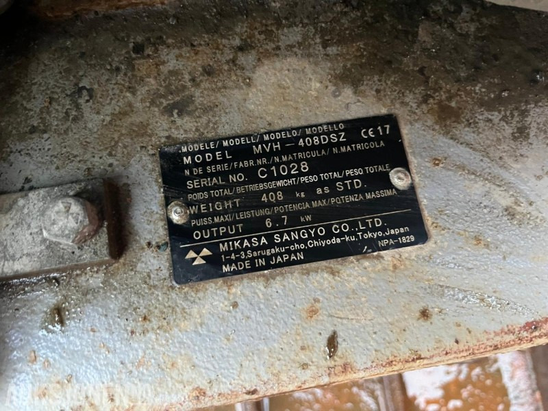 MIKASA MVH-408DSZ KOMPRIMERINGSMASKIN - PLATEVIBRATOR - Compacteur: photos 4 MIKASA MVH-408DSZ KOMPRIMERINGSMASKIN - PLATEVIBRATOR - Compacteur: photos 4