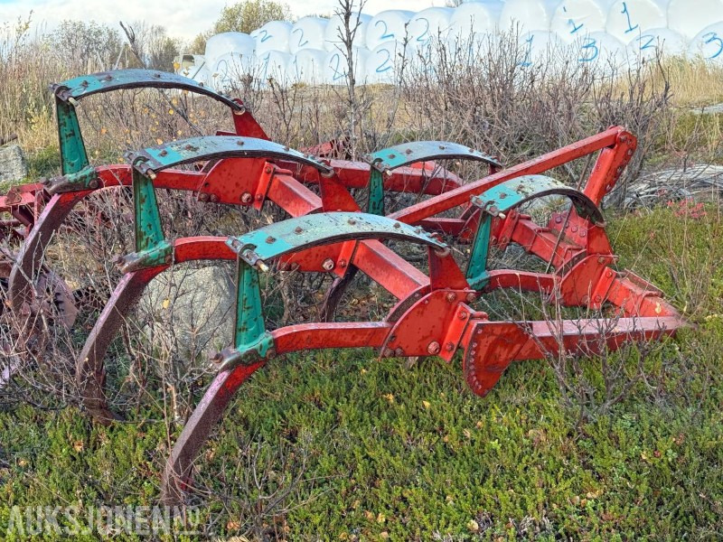 2002 Kverneland Kultivator - 5 Tinder - Machine agricole: photos 1 2002 Kverneland Kultivator - 5 Tinder - Machine agricole: photos 1