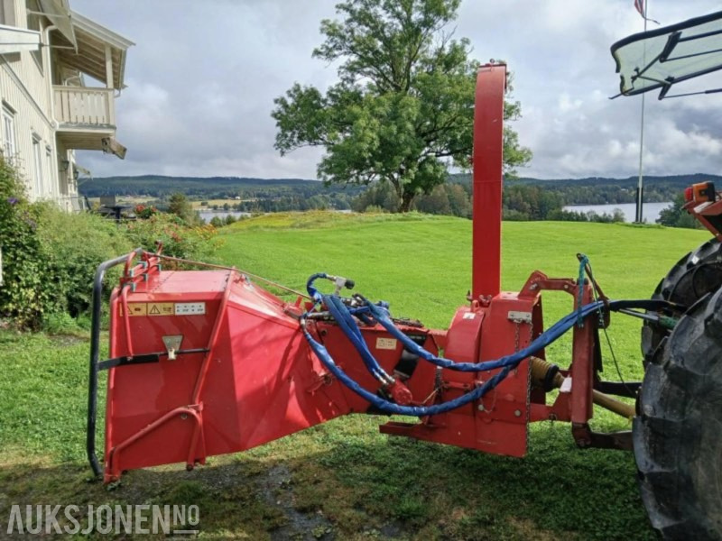 2007 Flishugger/FARMI CHIPPER CH 160. - Machine agricole: photos 2 2007 Flishugger/FARMI CHIPPER CH 160. - Machine agricole: photos 2