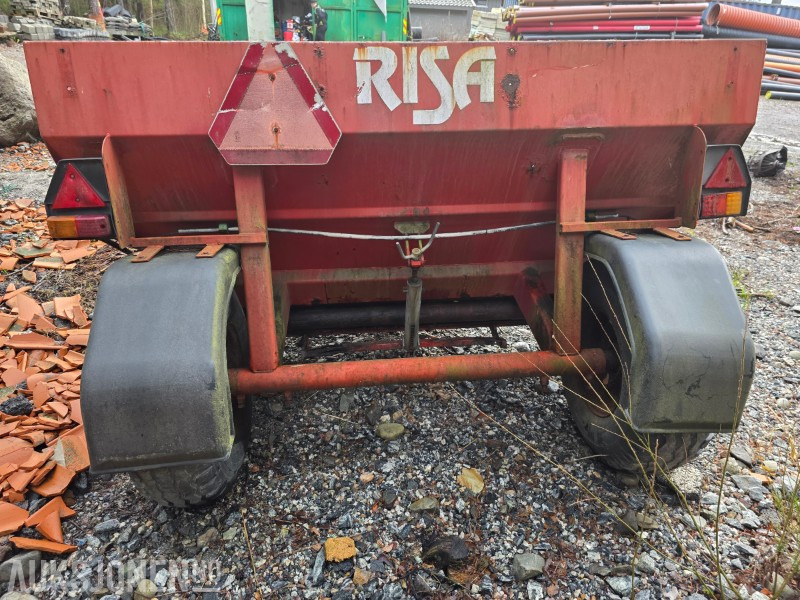 2007 Salo 2500 sand og saltspreder - Machine agricole: photos 5 2007 Salo 2500 sand og saltspreder - Machine agricole: photos 5