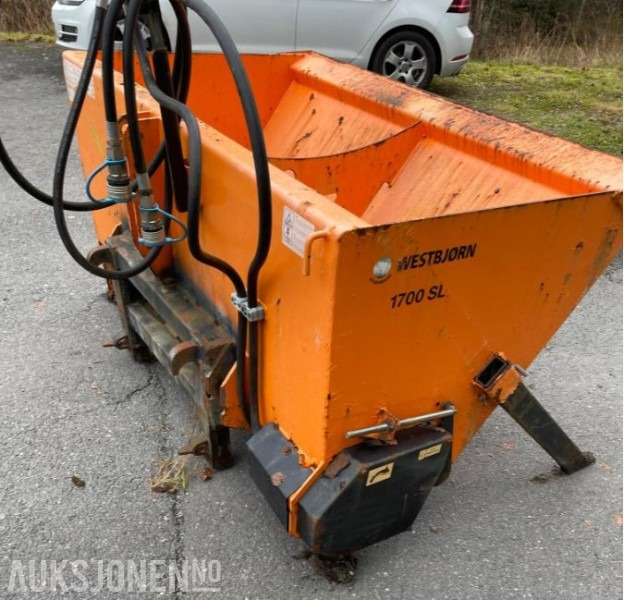 2013 Westbjørn 1700SL Strøkasse med hydraulikk koblinger - Machine agricole: photos 2 2013 Westbjørn 1700SL Strøkasse med hydraulikk koblinger - Machine agricole: photos 2