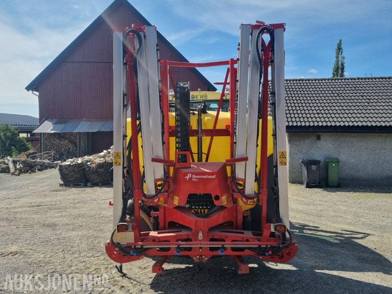 2015 iXter B13 åkersprøyte VN152 - Machine agricole: photos 4 2015 iXter B13 åkersprøyte VN152 - Machine agricole: photos 4
