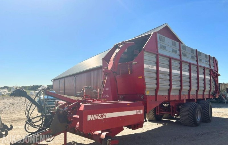 JF CT-4200 Lessevogn / selvlastervogn - Machine agricole: photos 1 JF CT-4200 Lessevogn / selvlastervogn - Machine agricole: photos 1