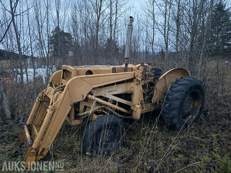 Massey Ferguson 3.165 m/laster - Tracteur agricole: photos 1 Massey Ferguson 3.165 m/laster - Tracteur agricole: photos 1