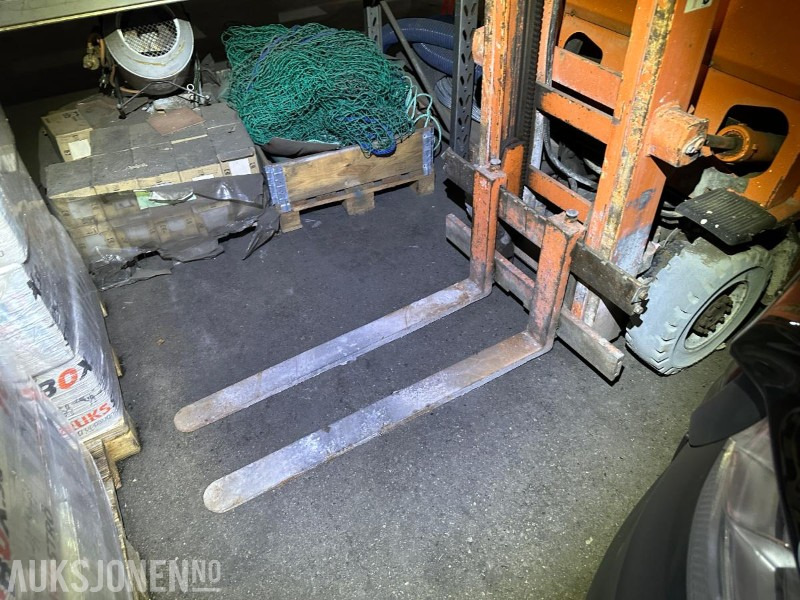 1987 Toyota 4RB10 Truck // gaffeltruck - rep-objekt - Matériel de manutention: photos 4 1987 Toyota 4RB10 Truck // gaffeltruck - rep-objekt - Matériel de manutention: photos 4