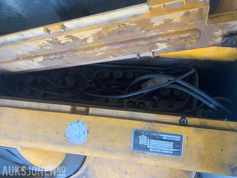 1990 Jungheinrich 112 - Løftehøyde ca 250cm - Matériel de manutention: photos 5 1990 Jungheinrich 112 - Løftehøyde ca 250cm - Matériel de manutention: photos 5