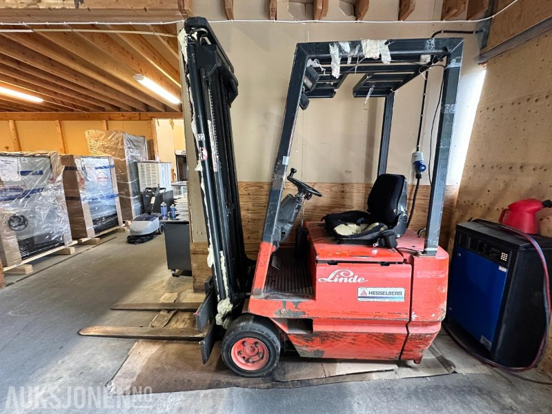 1993 Linde E15 Elektrisk Gaffeltruck - Matériel de manutention: photos 2 1993 Linde E15 Elektrisk Gaffeltruck - Matériel de manutention: photos 2