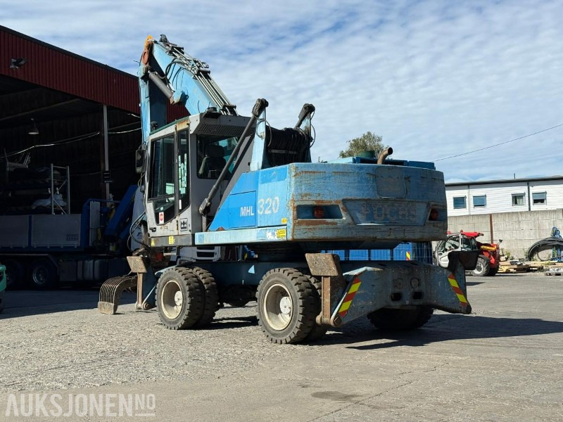 Terex Fuchs MHL 320 hjulgraver / materialhåndteringsmaskin med sorteringsgrabb - Pelle: photos 3 Terex Fuchs MHL 320 hjulgraver / materialhåndteringsmaskin med sorteringsgrabb - Pelle: photos 3