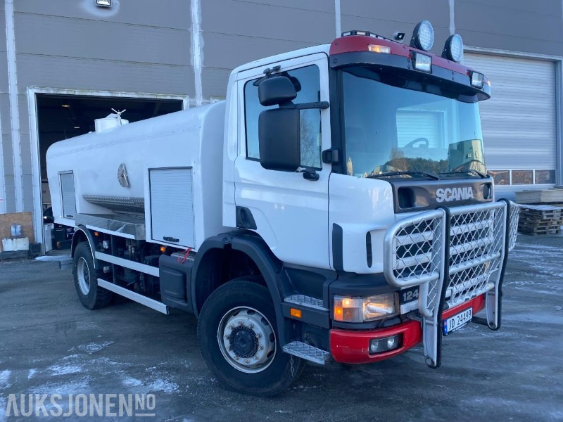 2000 Scania P-serie - Spylebil - Nyrestaurert - 4x4 - Véhicule de voirie/ Spécial: photos 2 2000 Scania P-serie - Spylebil - Nyrestaurert - 4x4 - Véhicule de voirie/ Spécial: photos 2