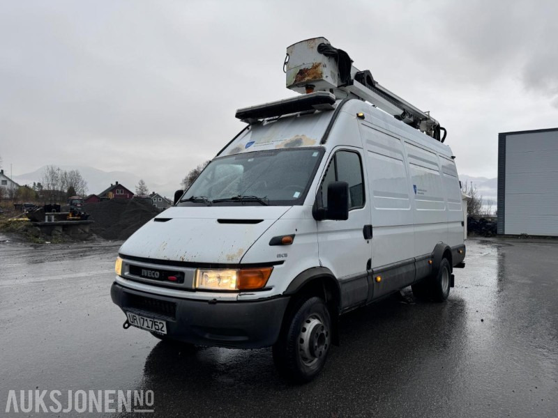 2005 Iveco Daily, Liftbil - UniJet - HPT 65C15, 230.604 km - Nifty lift - VM 140 med personkorg - Sertifisert lift til juni 2026 - Véhicule de voirie/ Spécial: photos 1 2005 Iveco Daily, Liftbil - UniJet - HPT 65C15, 230.604 km - Nifty lift - VM 140 med personkorg - Sertifisert lift til juni 2026 - Véhicule de voirie/ Spécial: photos 1