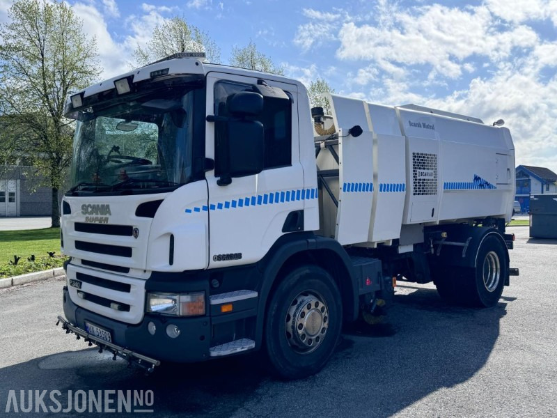 2006 Scania P340 DB - 4X2 - HNA Feiebil - Gått kun 99.688 km - Véhicule de voirie/ Spécial: photos 1 2006 Scania P340 DB - 4X2 - HNA Feiebil - Gått kun 99.688 km - Véhicule de voirie/ Spécial: photos 1