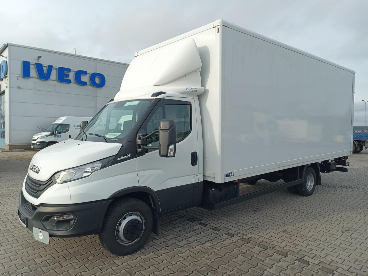 IVECO Daily 70C18A8 - Fourgon grand volume: photos 1 IVECO Daily 70C18A8 - Fourgon grand volume: photos 1