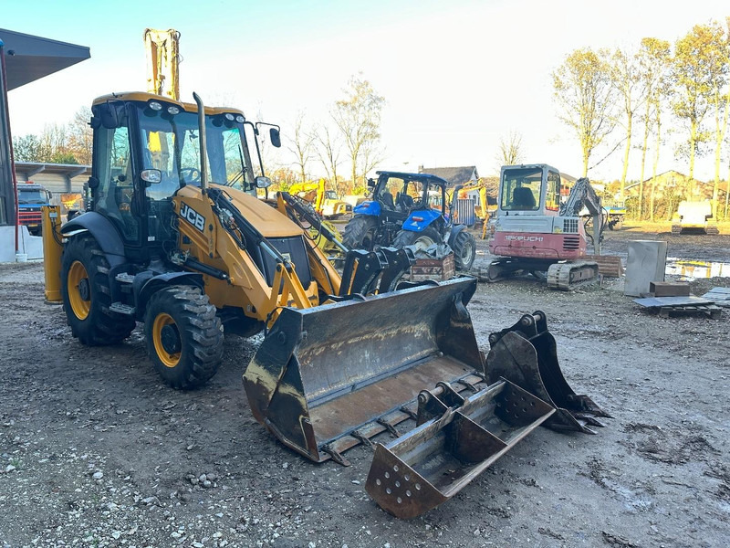 JCB 3CX 14 Excellent condition - LOW Hours - 3 digging buckets - Tractopelle: photos 2 JCB 3CX 14 Excellent condition - LOW Hours - 3 digging buckets - Tractopelle: photos 2