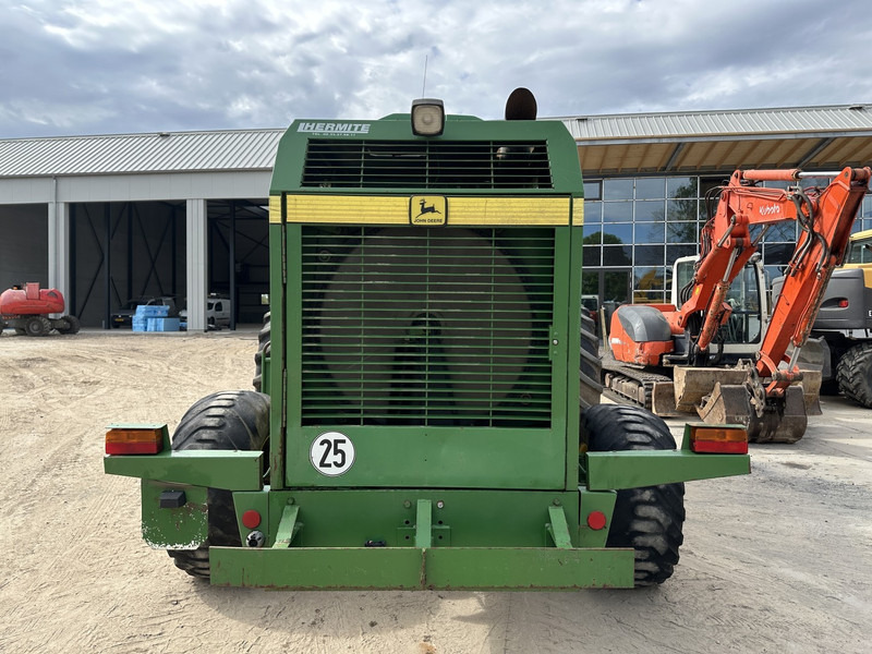 John Deere 6650 FOR PARTS - Ensileuse: photos 4 John Deere 6650 FOR PARTS - Ensileuse: photos 4