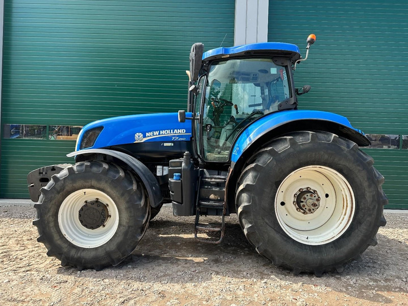 New Holland T7.250 Power Command - Tracteur agricole: photos 3 New Holland T7.250 Power Command - Tracteur agricole: photos 3
