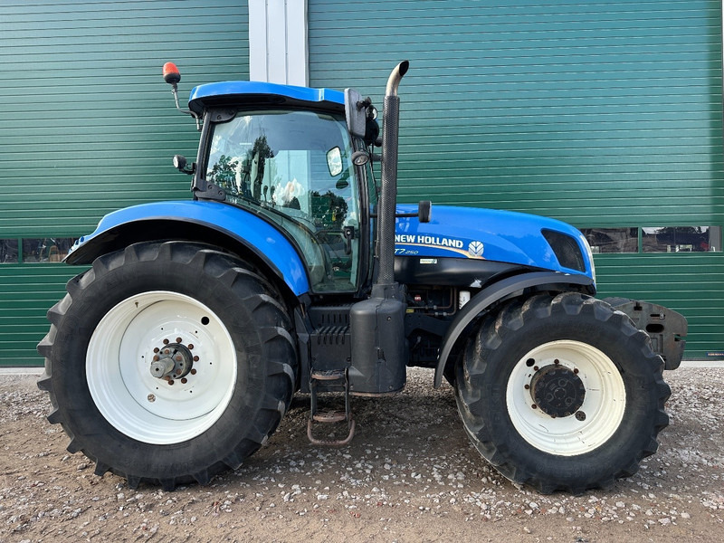 New Holland T7.250 Power Command - Tracteur agricole: photos 4 New Holland T7.250 Power Command - Tracteur agricole: photos 4