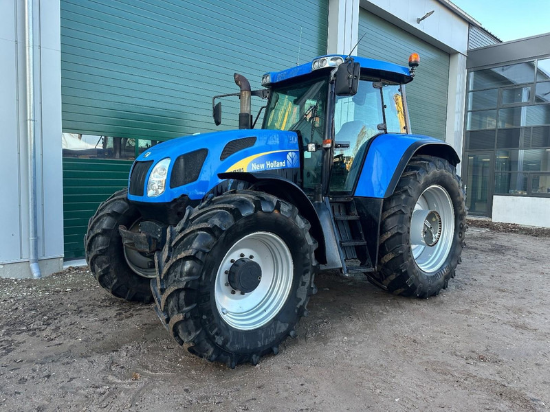New Holland TVT 195 Dutch registration - Tracteur agricole: photos 1 New Holland TVT 195 Dutch registration - Tracteur agricole: photos 1