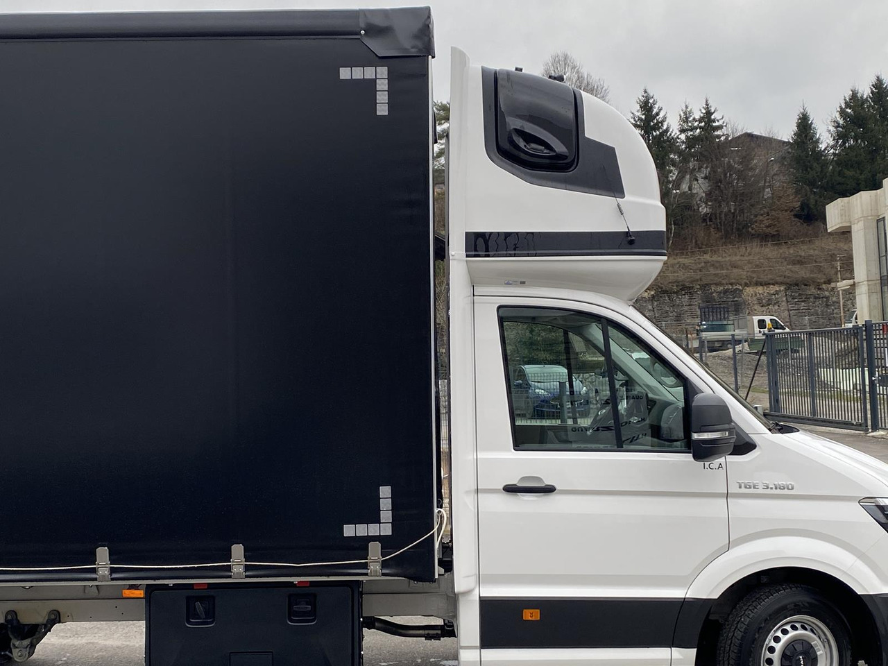 MAN TGE 3.180 L4 2.0 TDI | PRITSCHE PLANE + SCHLAFKABINE - Utilitaire rideaux coulissants (PLSC): photos 5 MAN TGE 3.180 L4 2.0 TDI | PRITSCHE PLANE + SCHLAFKABINE - Utilitaire rideaux coulissants (PLSC): photos 5