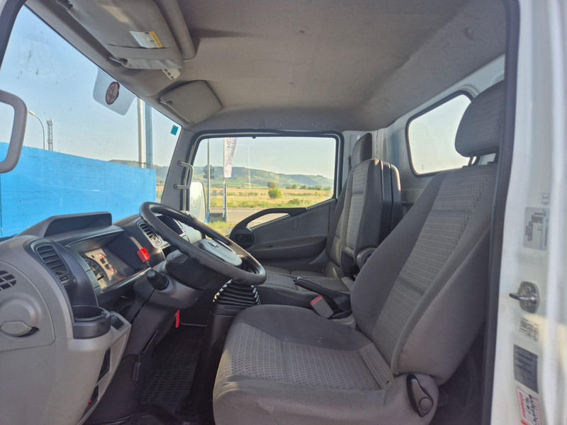 Camion, Camion grue Nissan CABSTAR 35.12 SOCAGE DA320: photos 14