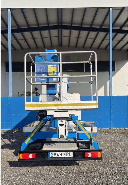 Camion, Camion grue Nissan CABSTAR 35.12 SOCAGE DA320: photos 10