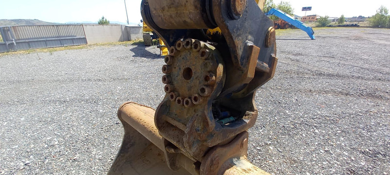 Pelle sur pneus Komatsu PW180-7EO: photos 9
