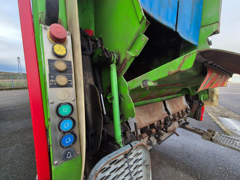 Benne à ordures ménagères Scania P310: photos 18