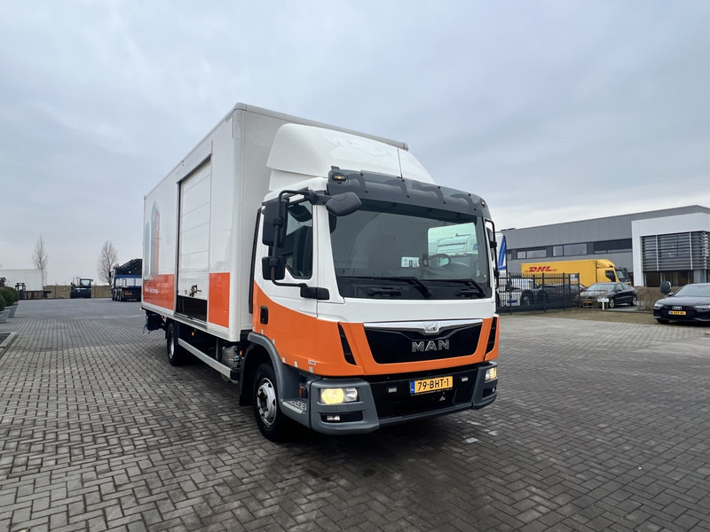 MAN TGL 180 4x2 Bakwagen Dhollandia 1000kg / BOX - Camion fourgon: photos 3 MAN TGL 180 4x2 Bakwagen Dhollandia 1000kg / BOX - Camion fourgon: photos 3