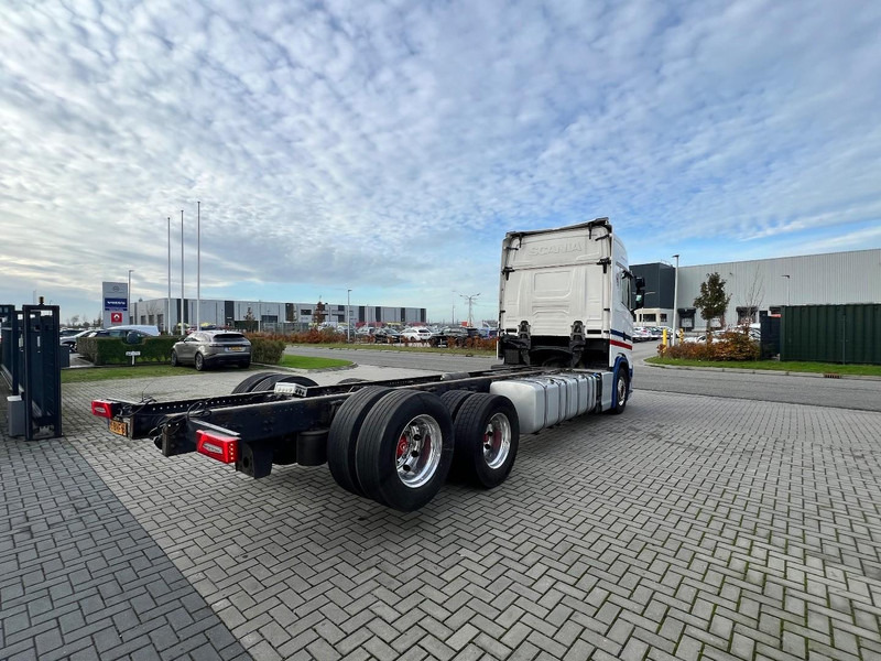 Scania S450 6x2 chassis cabine Retarder / Alcoa / Standclima / 715cm - Châssis cabine: photos 5 Scania S450 6x2 chassis cabine Retarder / Alcoa / Standclima / 715cm - Châssis cabine: photos 5