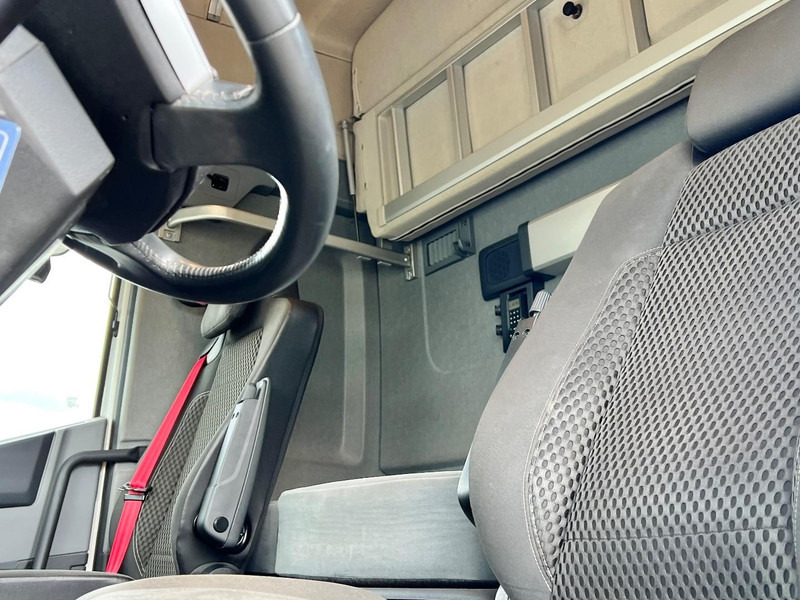 Tracteur routier Renault T520 6x2 T-HIGH Trekker Only 481.500km / Hydraulic: photos 13 Tracteur routier Renault T520 6x2 T-HIGH Trekker Only 481.500km / Hydraulic: photos 13