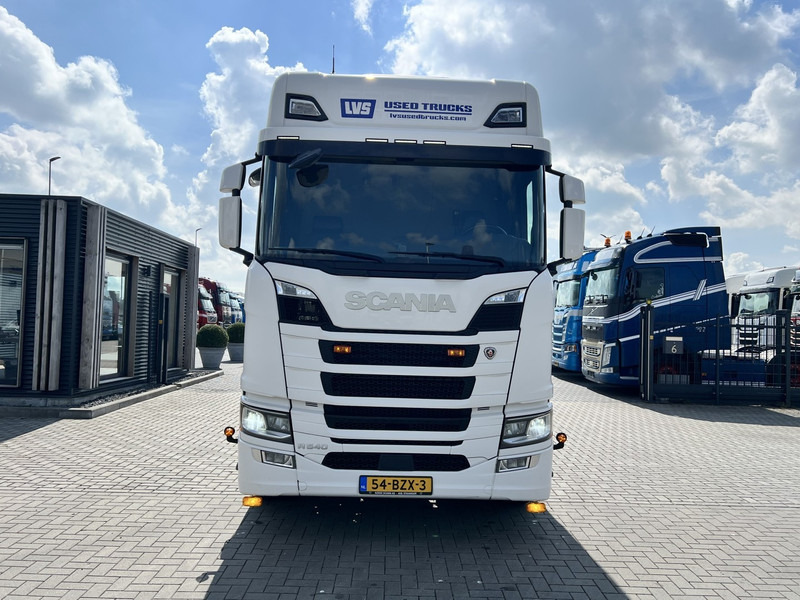 Scania R540 6x2 NGS 6x2 Trekker Retarder / Highline / 572.222 km - Tracteur routier: photos 2 Scania R540 6x2 NGS 6x2 Trekker Retarder / Highline / 572.222 km - Tracteur routier: photos 2