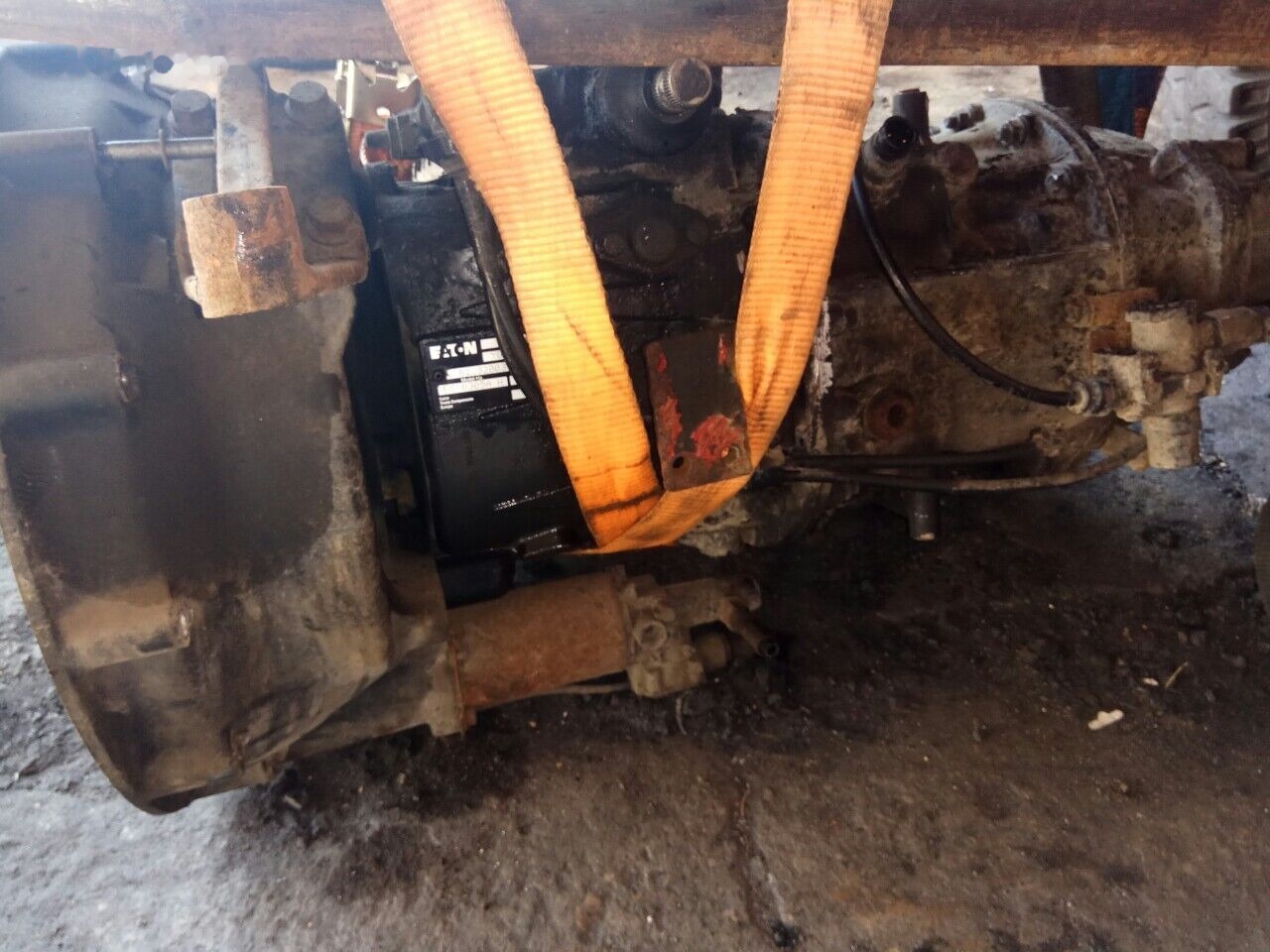 MAN fs8309AH 81320036493 - Boîte de vitesse pour Camion: photos 2 MAN fs8309AH 81320036493 - Boîte de vitesse pour Camion: photos 2