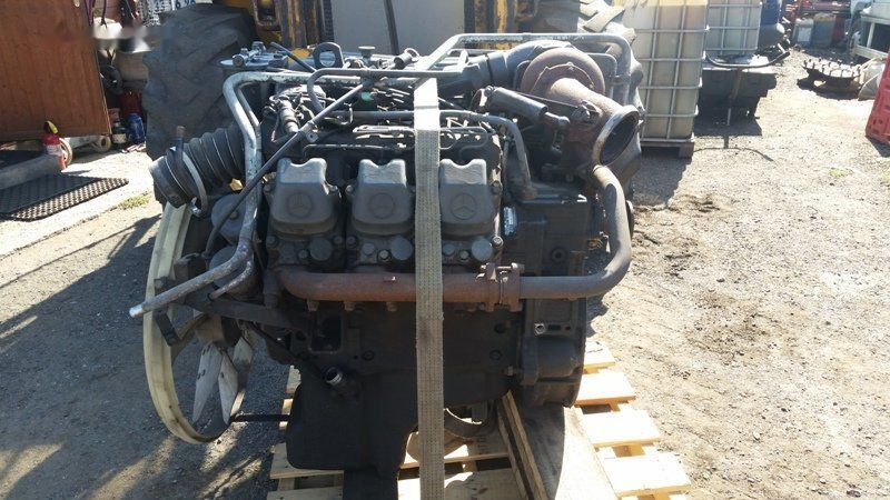 Mercedes-Benz OM 401 LA.III/1 Mercedes-Benz truck - Moteur pour Camion: photos 5 Mercedes-Benz OM 401 LA.III/1 Mercedes-Benz truck - Moteur pour Camion: photos 5
