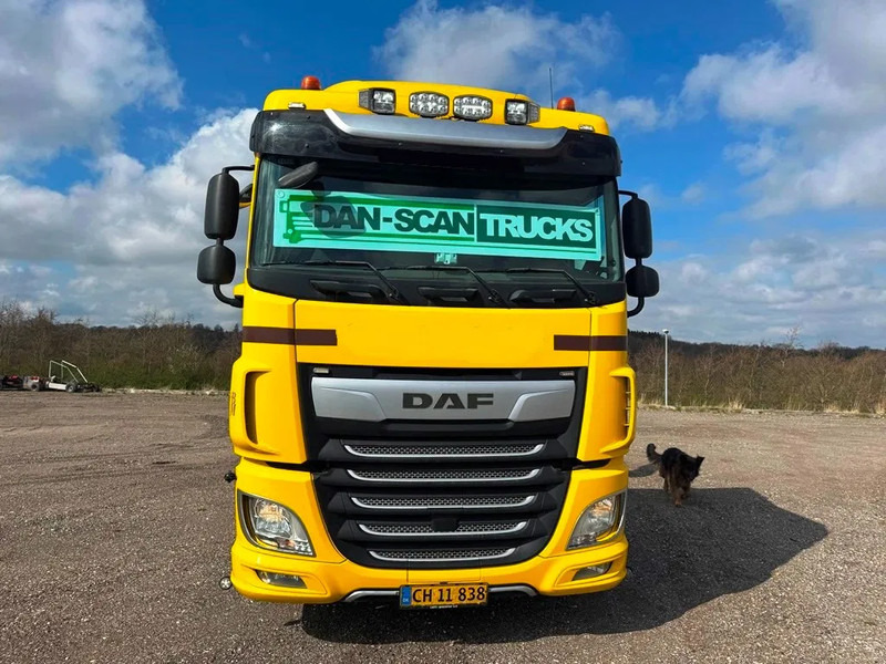 DAF XF 530 Hoglift with knæk arm. - Camion ampliroll: photos 4 DAF XF 530 Hoglift with knæk arm. - Camion ampliroll: photos 4