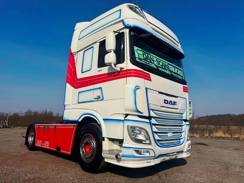 DAF XF 450 DAF XF 450 Special Interior. 706000 km. Euro 6 - Tracteur routier: photos 2 DAF XF 450 DAF XF 450 Special Interior. 706000 km. Euro 6 - Tracteur routier: photos 2