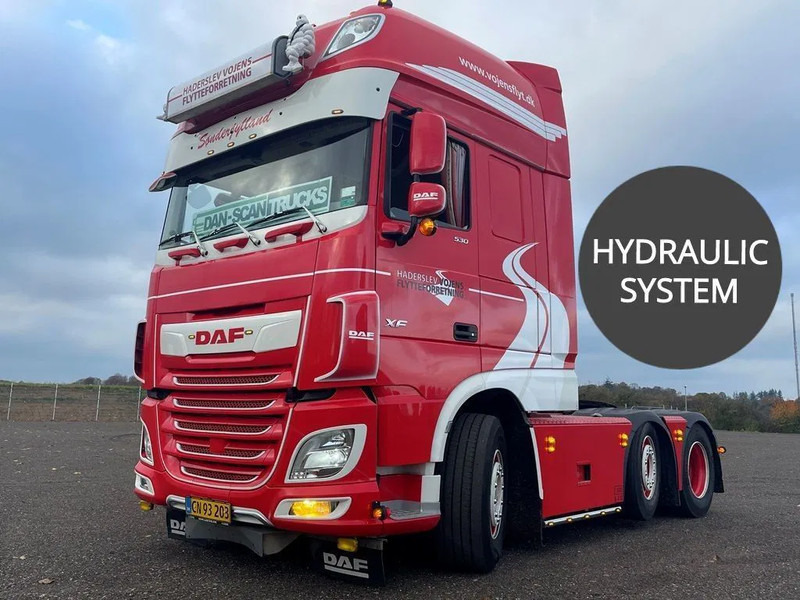 DAF XF 530 Twensteer Special interior. Full Air suspension Hydr. system - Tracteur routier: photos 1 DAF XF 530 Twensteer Special interior. Full Air suspension Hydr. system - Tracteur routier: photos 1