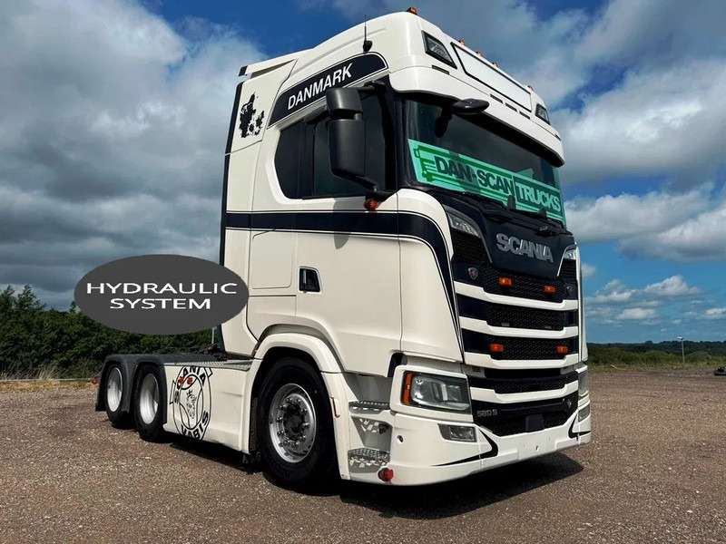 Scania S580 V8 NGS weelbase 2950mm. Air / Air suspension. Hydr. system. Air Cooler. Retarder - Tracteur routier: photos 4 Scania S580 V8 NGS weelbase 2950mm. Air / Air suspension. Hydr. system. Air Cooler. Retarder - Tracteur routier: photos 4